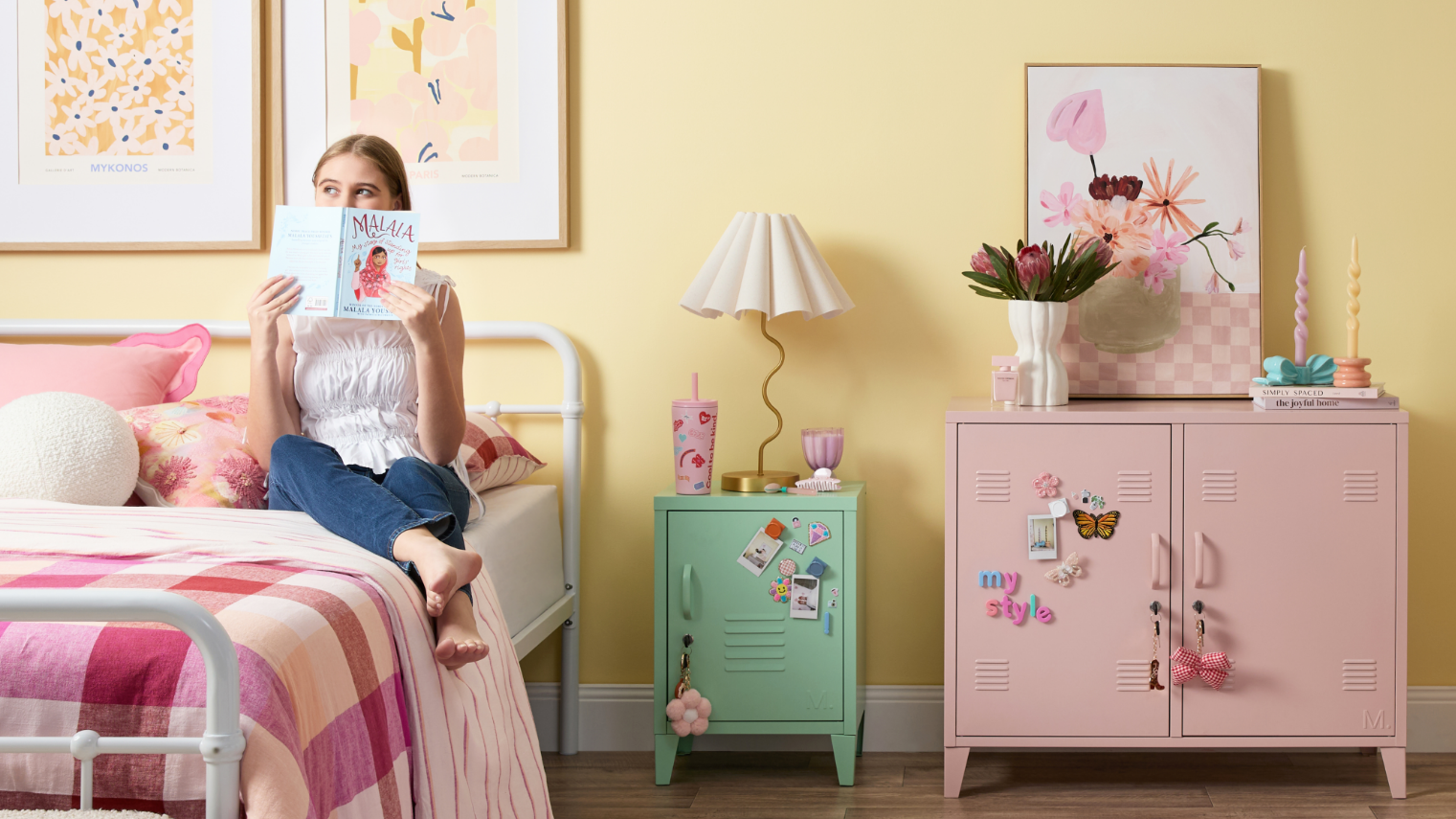 Card Item How to Create a Teen Room to Keep You and Your Teen Happy