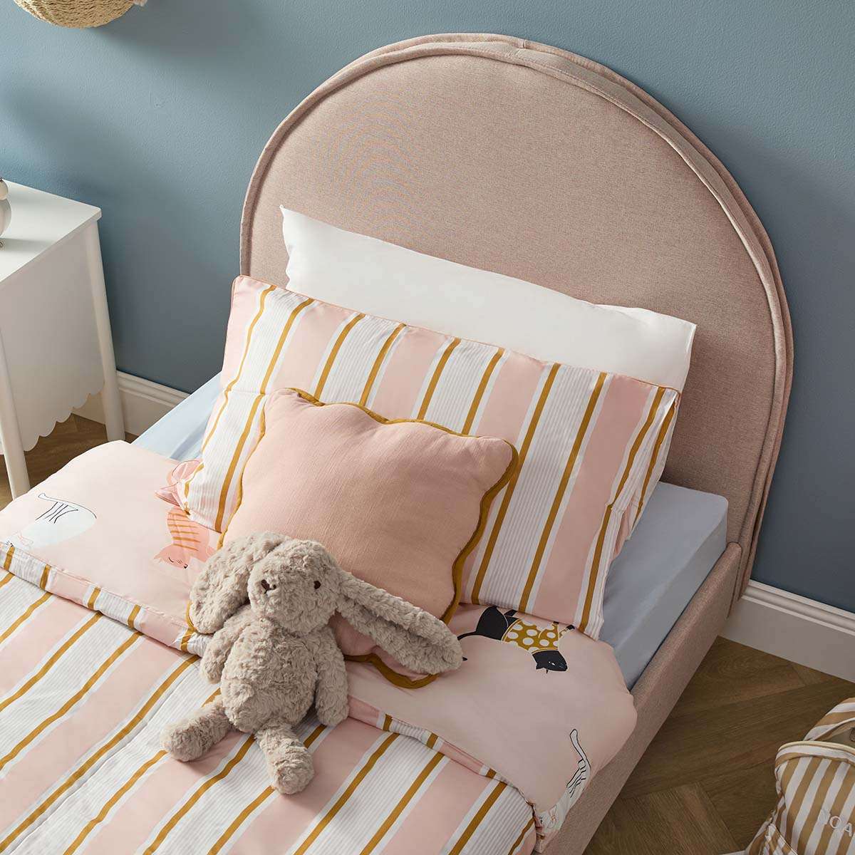 Imogen King Single Bed - Dusty Pink