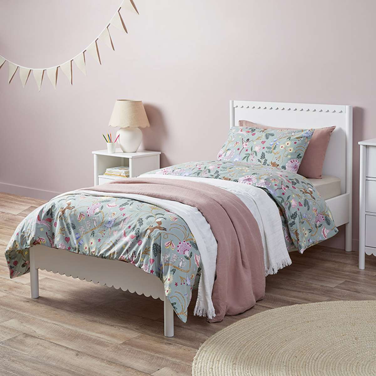 Maisie Scalloped Bed - Single - White - Mocka New Zealand
