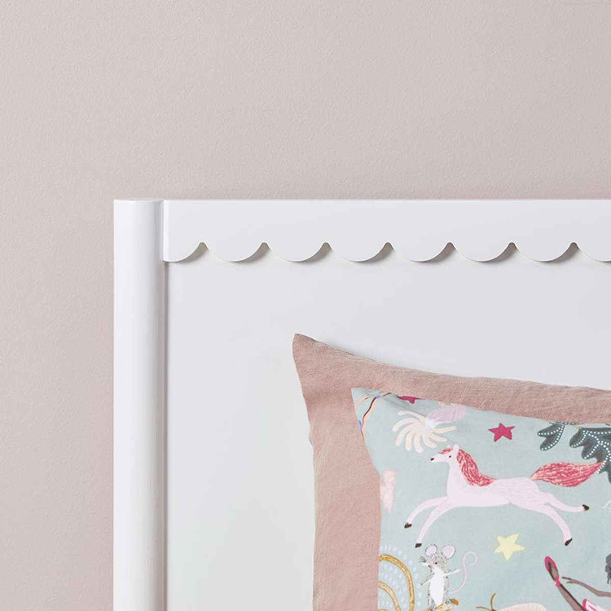 Maisie Scalloped Bed - Single - White - Mocka New Zealand