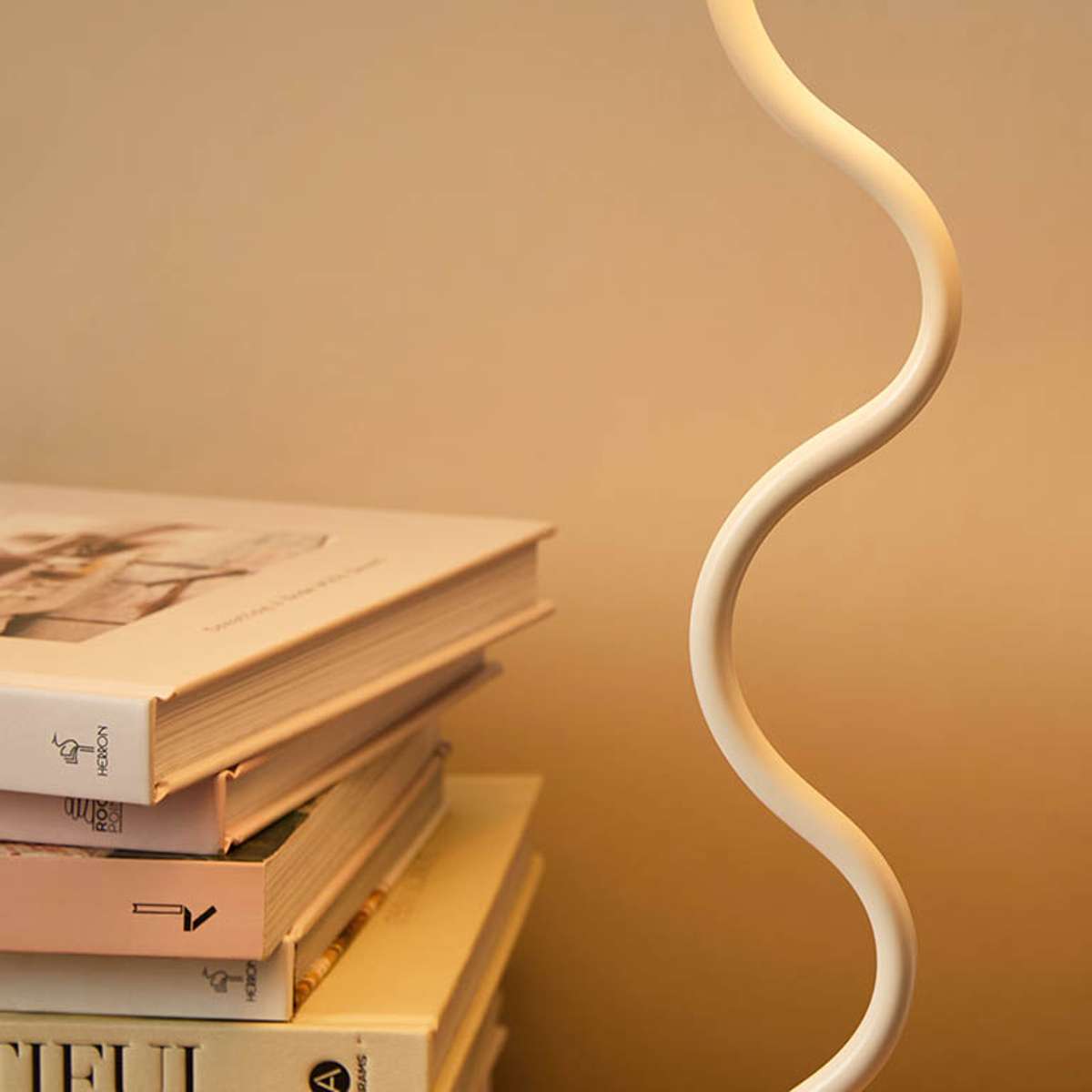 Luz Squiggle Table Lamp - Mocka New Zealand