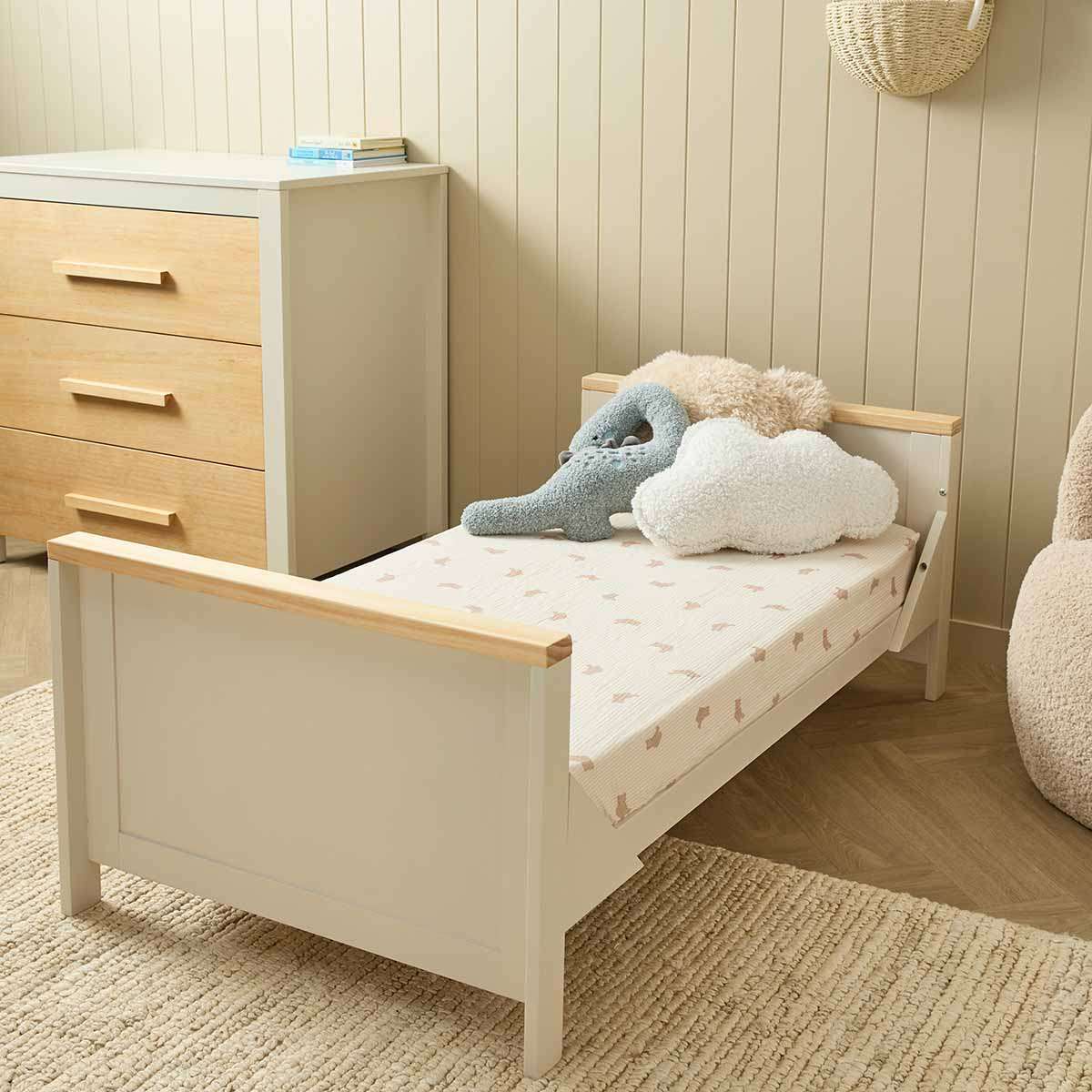 Mackenzie 4 in 1 Cot Bed