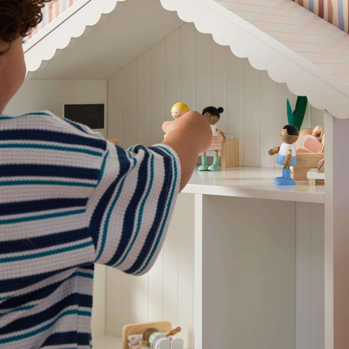 Scalloped Dollhouse Bookshelf - Mocka New Zealand