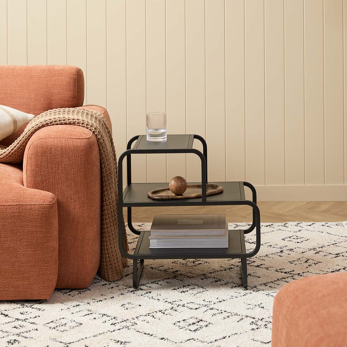 Hamilton Curved Side Table - Black - Mocka New Zealand