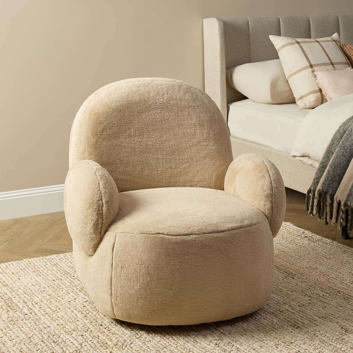 Teddy Bear Swivel Chair - Cream