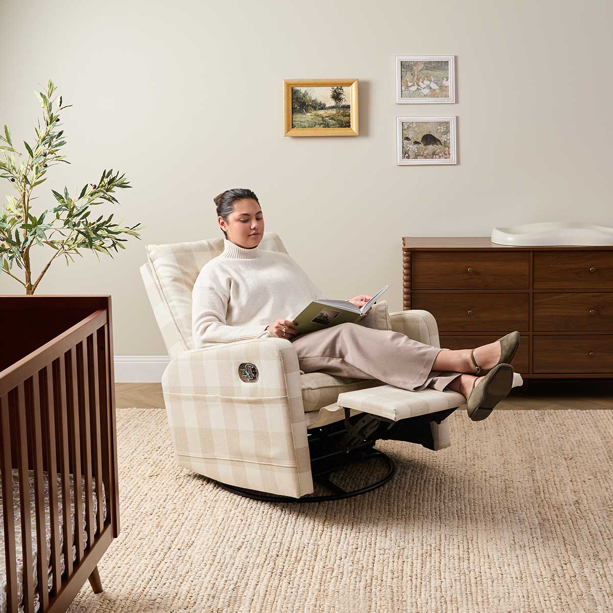 Penny Gingham Recliner And Swivel Chair - Cream