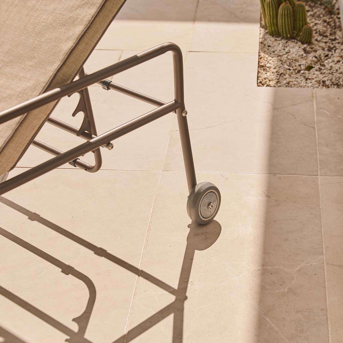 Palma Outdoor Sun Lounger - Chocolate/Natural