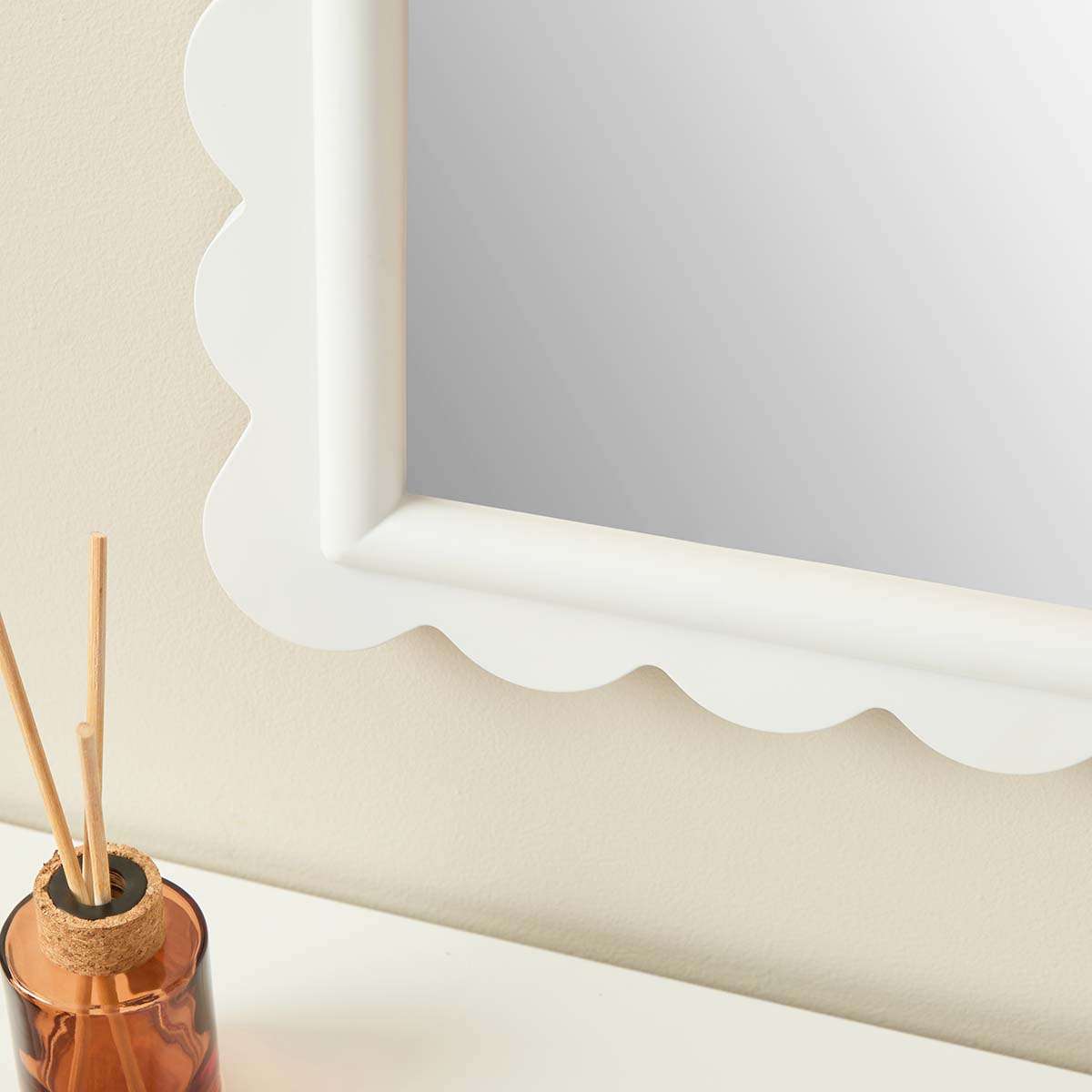 Lux Scalloped Edge Wall Mirror - White
