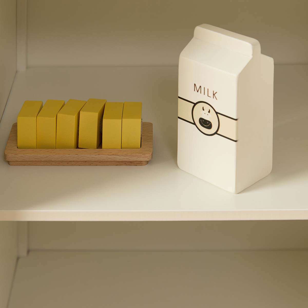 Cottage Scalloped Fridge with Play Food - Cream
