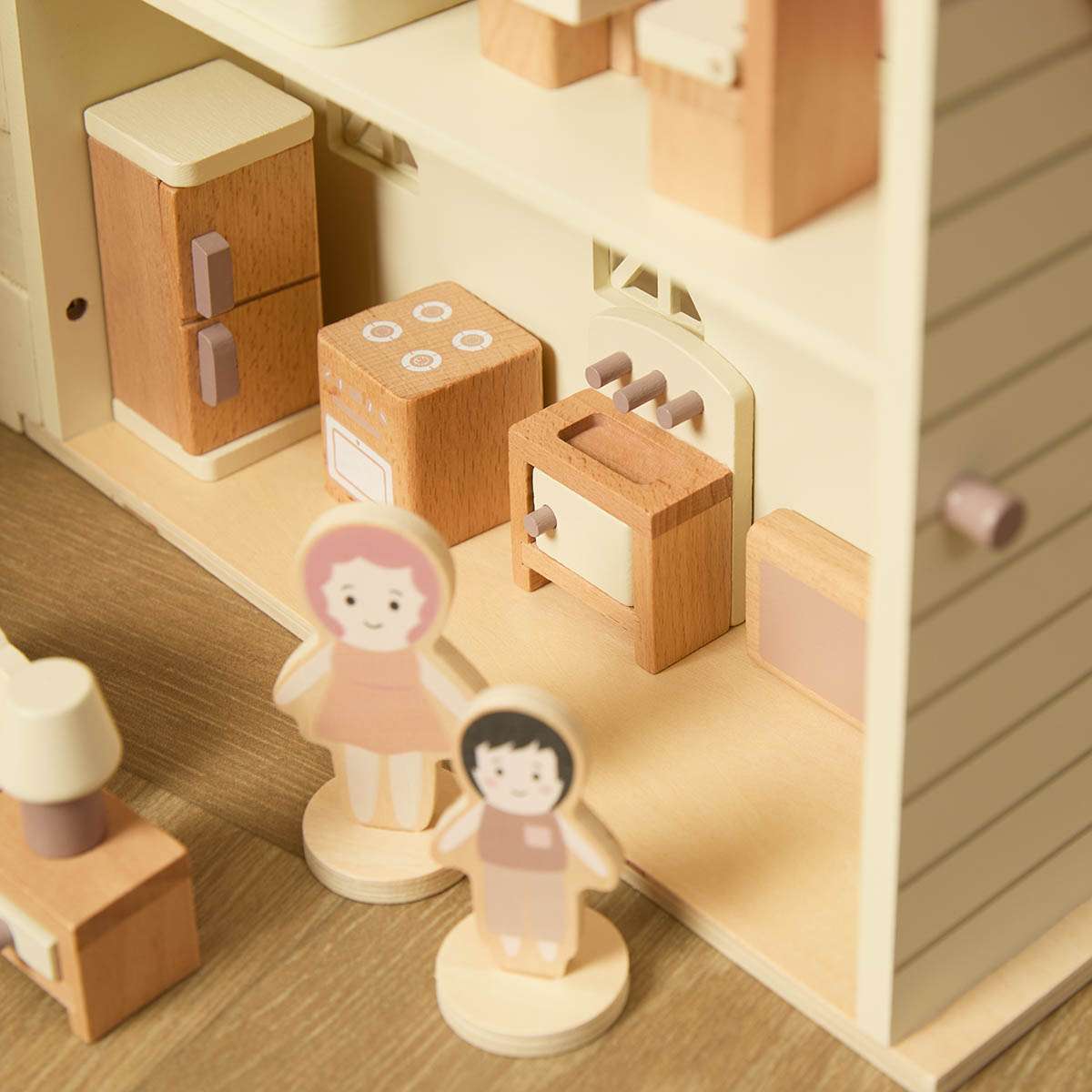Carry Me Mini Dollhouse 14 Piece Set