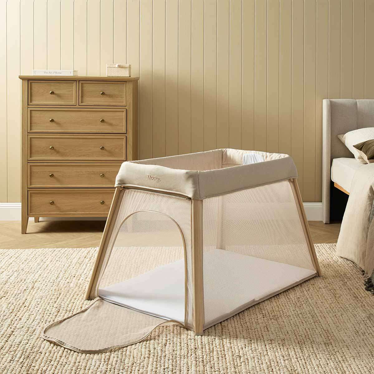 Mocka Dream Portacot - Cream